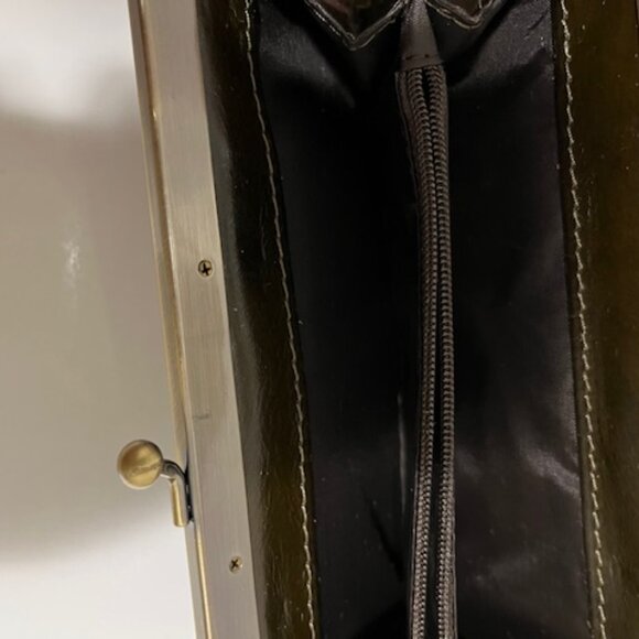 Patricia Nash tooled leather wallet. - Picture 5 of 5